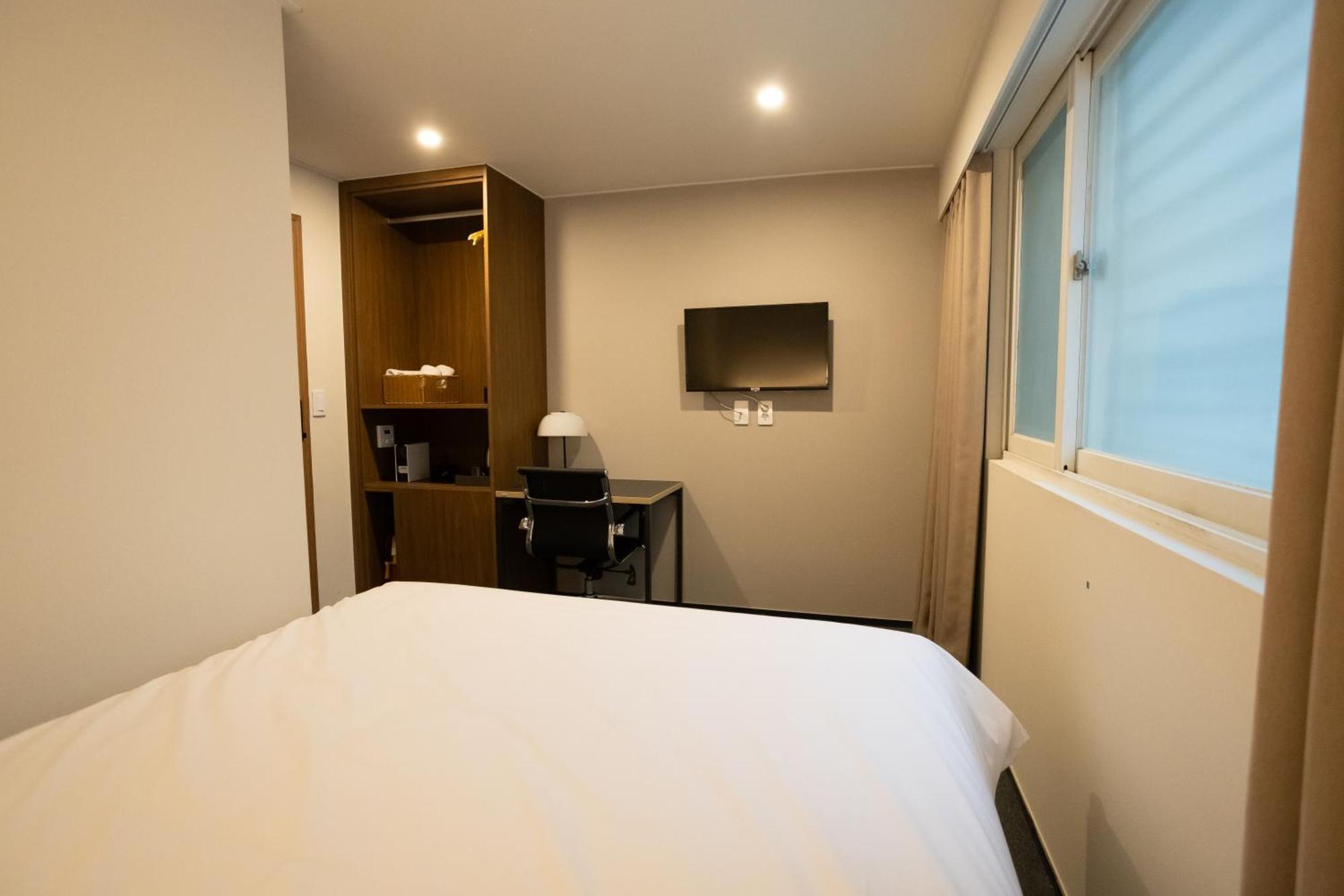 Maple Mansion Hongdae *
